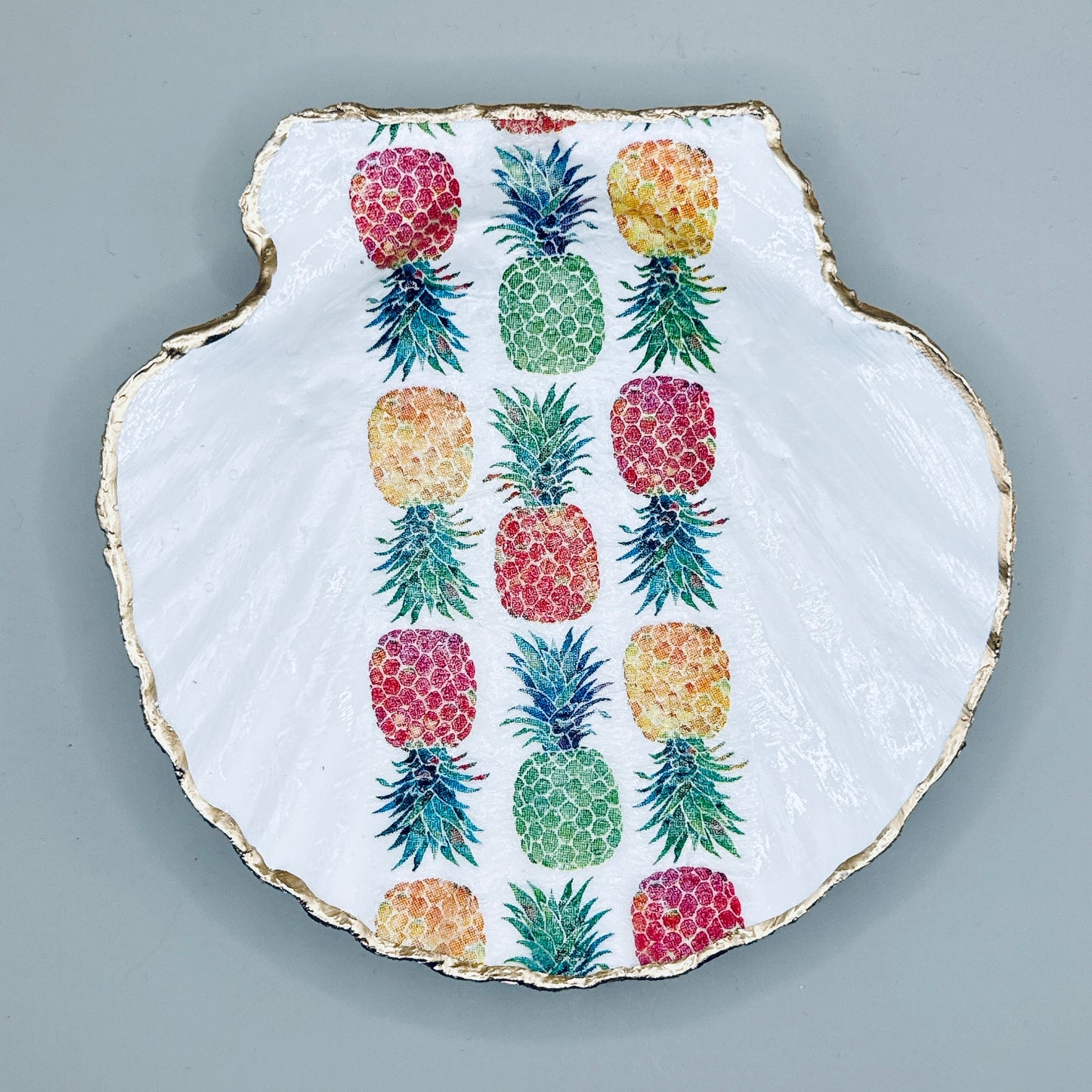 Pineapple Grove Clam Shell Jewelry Dish