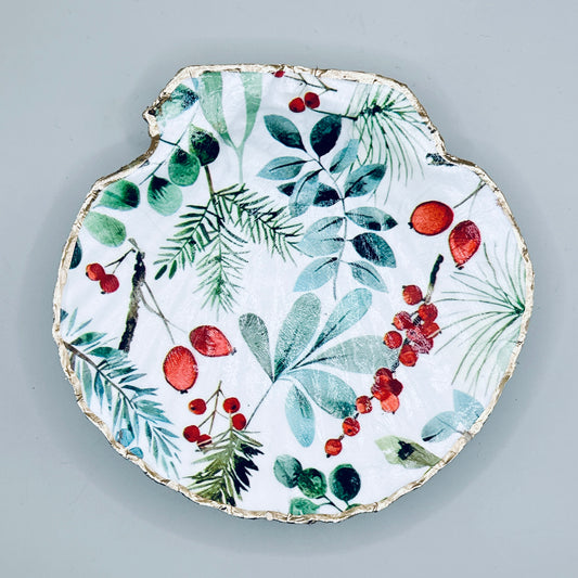 Winter Berry Greenery Clam Shell Jewelry Dish