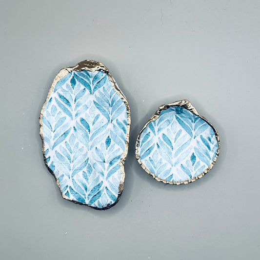 Blue Leaf Pattern Scallop Shell Magnets Duo