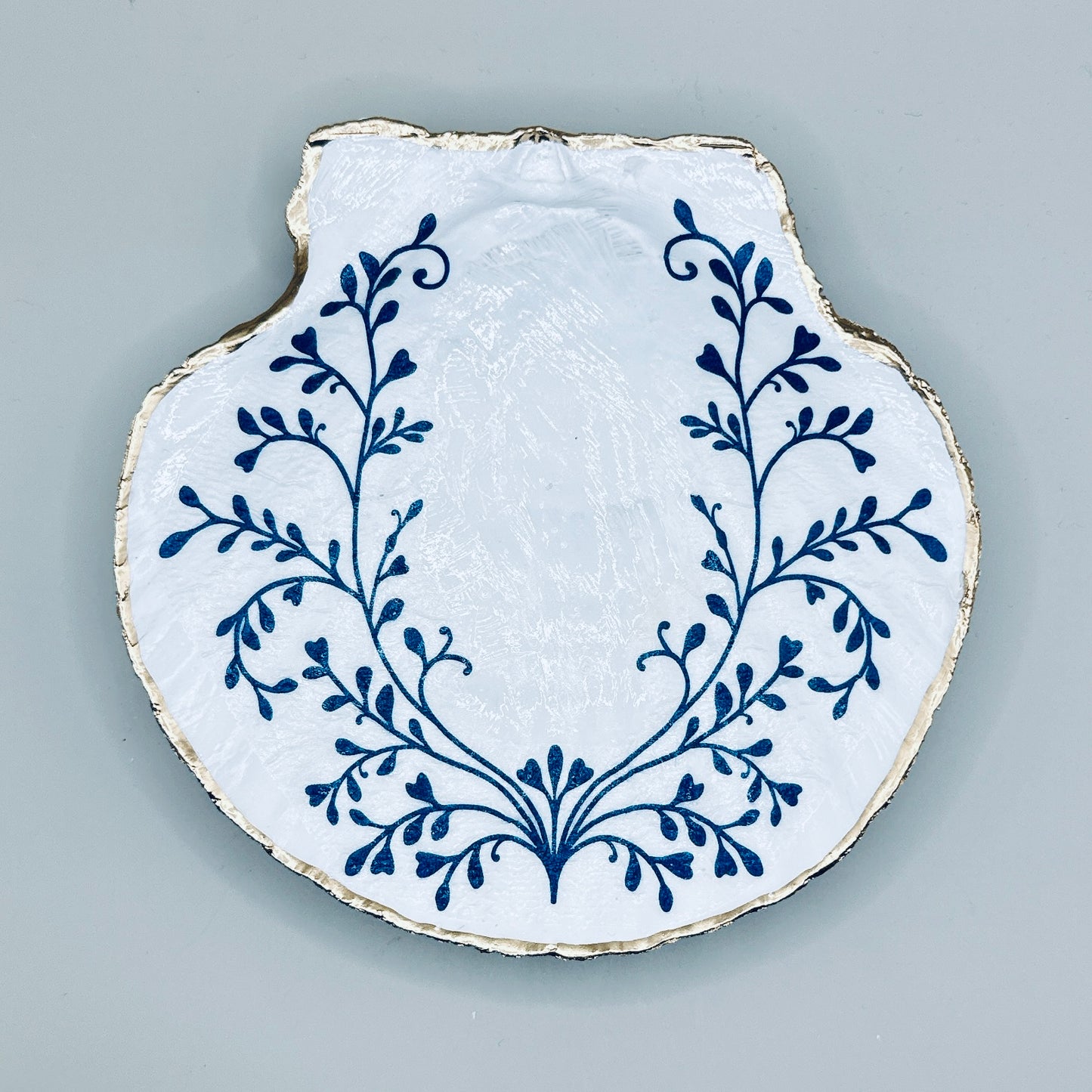 Blue Floral Wreath Clam Shell Jewelry Dish