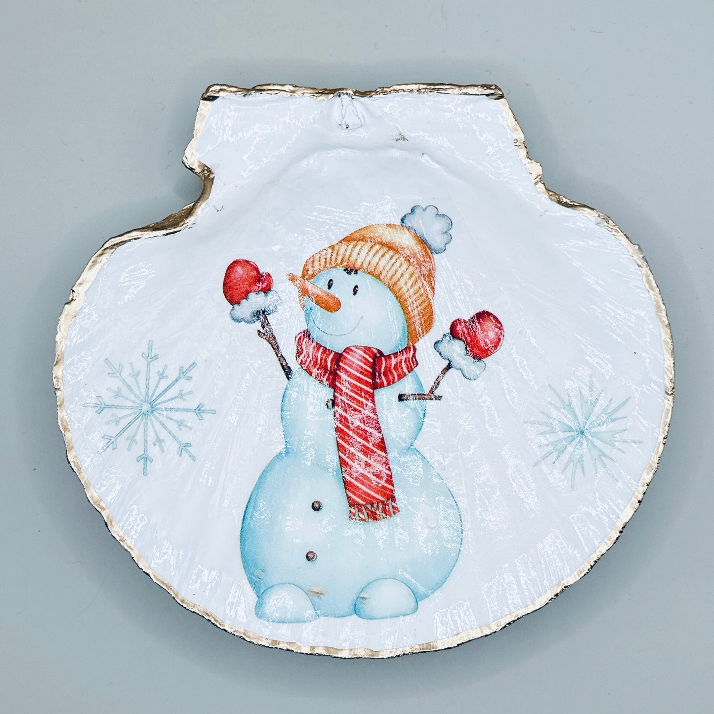 Cheerful Snowman Clam Shell Jewelry Dish