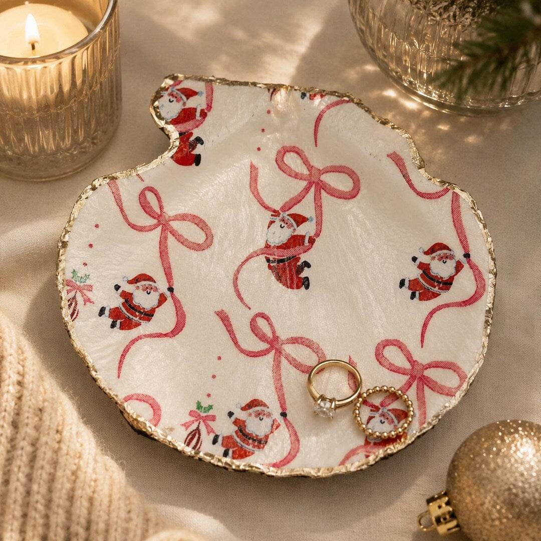 Santa Ribbon oyster shell jewelry dish